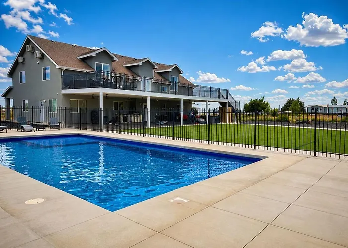 Zion Luxury Retreat Garden & Pool