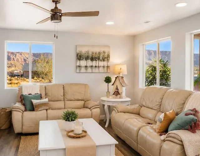 Zion Luxury Retreat Garden & Pool * Colorado City