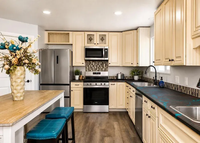 Zion Luxury Retreat Garden & Pool * Colorado City